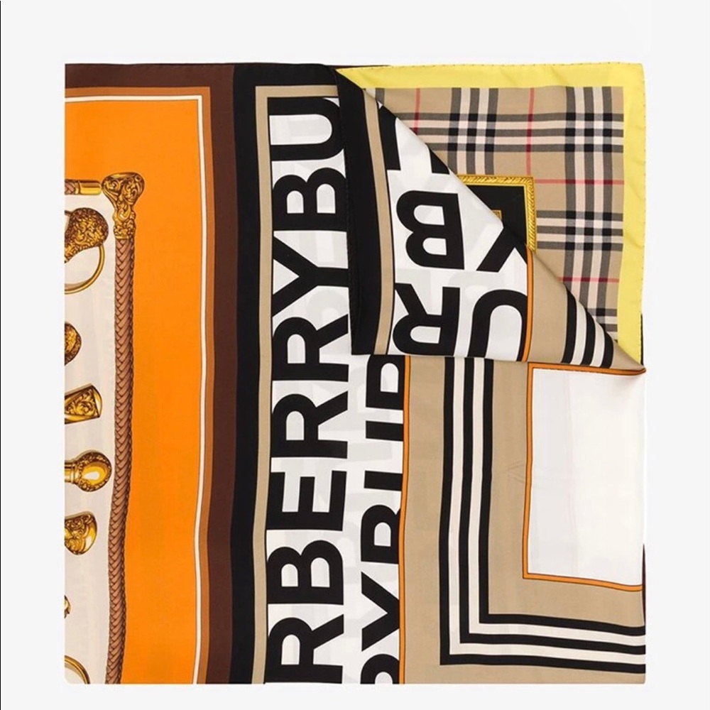 Burberry Scarf - Picture 4 of 6
